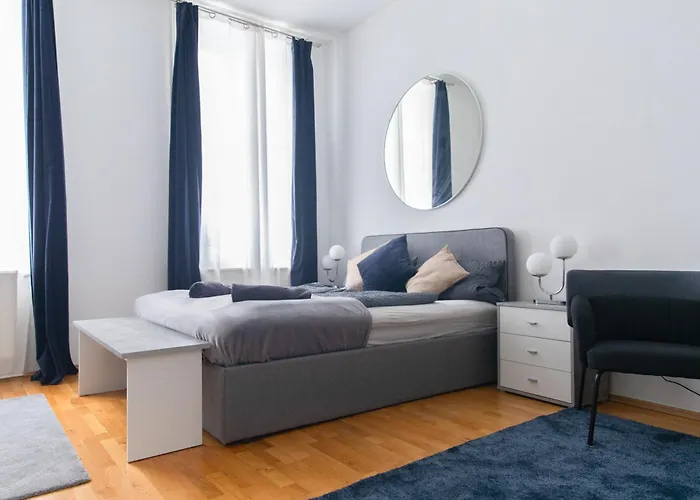 2 Minutes From The U1 - Long-stay Comfort For Expats *